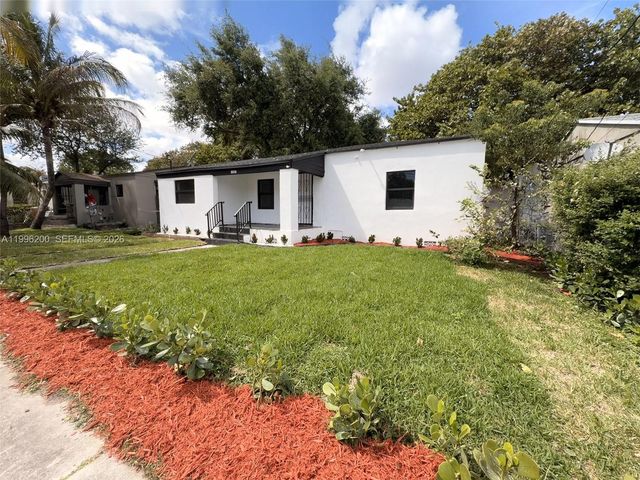 1261 NW 45th St, Miami, FL 33142