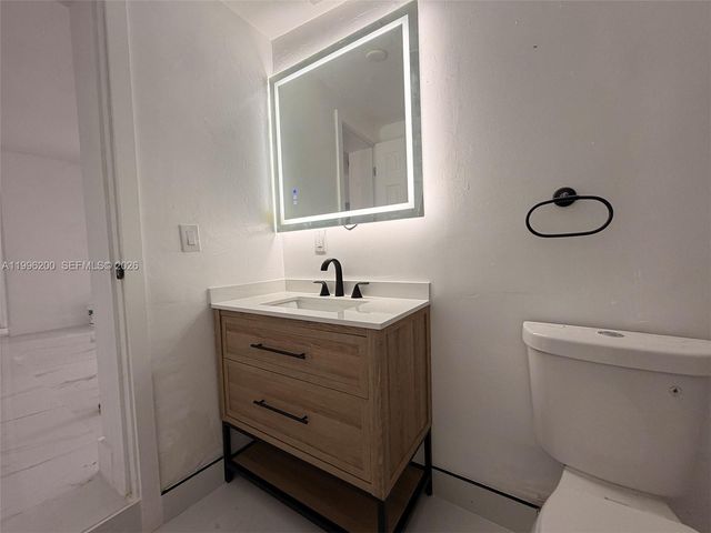 1261 NW 45th St, Miami, FL 33142