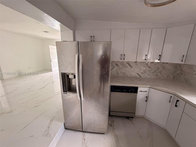 1261 NW 45th St, Miami, FL 33142