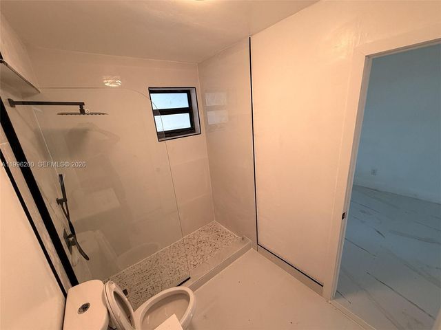 1261 NW 45th St, Miami, FL 33142