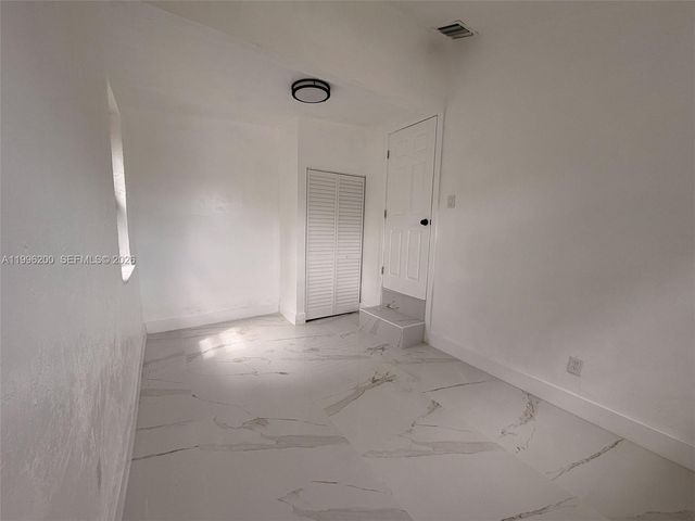 1261 NW 45th St, Miami, FL 33142