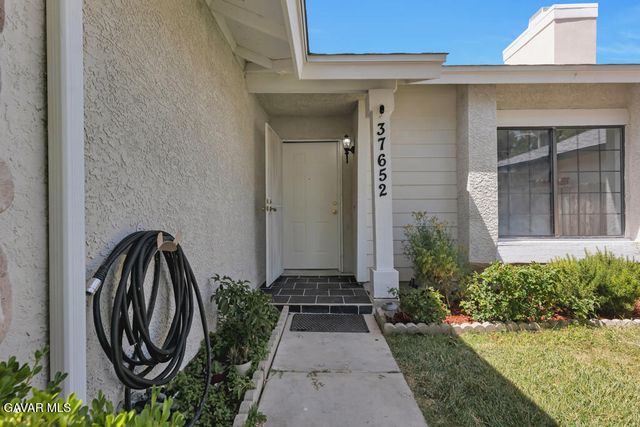 37652 Patty Court, Palmdale, CA 93550