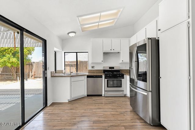37652 Patty Court, Palmdale, CA 93550