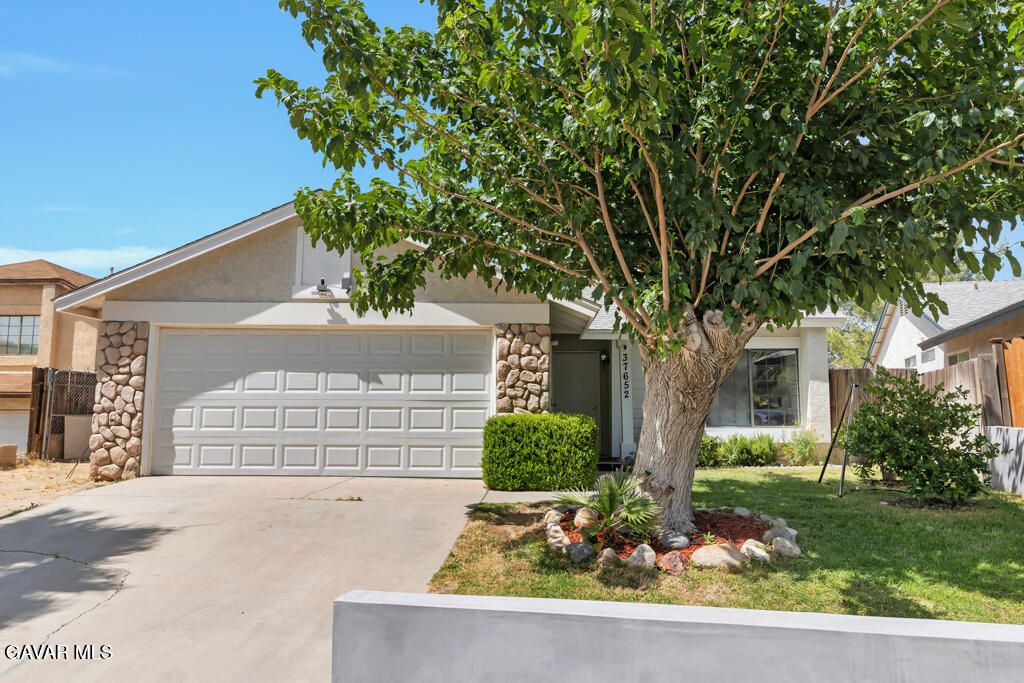 37652 Patty Court, Palmdale, CA 93550
