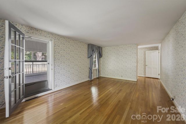 102 Woodland Drive, Morganton, NC 28655