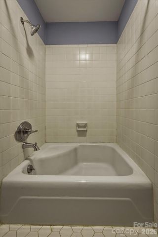 102 Woodland Drive, Morganton, NC 28655