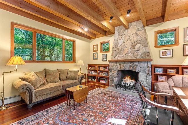 53 Green Ln, Sherborn, MA 01770