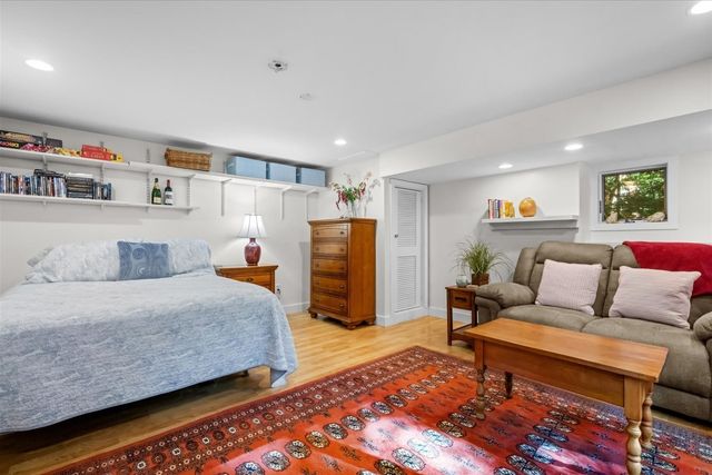 53 Green Ln, Sherborn, MA 01770
