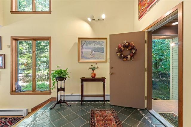 53 Green Ln, Sherborn, MA 01770