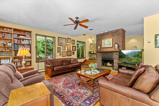 53 Green Ln, Sherborn, MA 01770