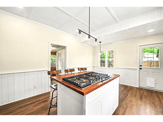 817 Garfield Ave, Loveland, CO 80537