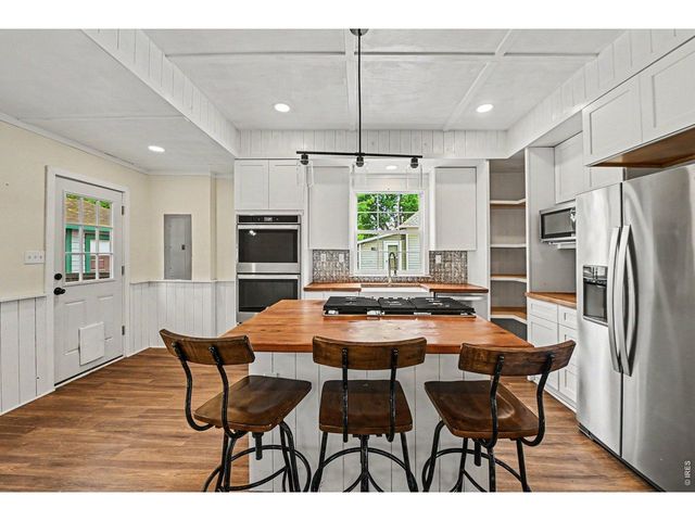 817 Garfield Ave, Loveland, CO 80537