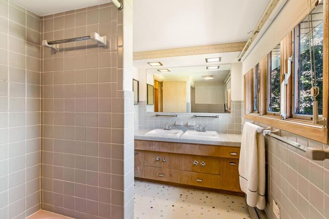 13335 Marquette AVENUE, Elm Grove, WI 53122