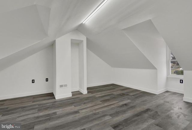 1151 E KING ST, York, PA 17403