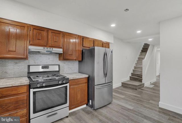 1151 E KING ST, York, PA 17403