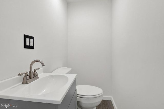 1151 E KING ST, York, PA 17403