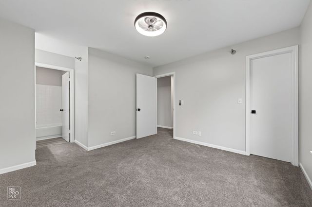 104 Glengarry Drive 208, Bloomingdale, IL 60108