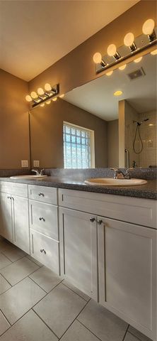 24077 NW 94TH AVENUE, Alachua, FL 32615