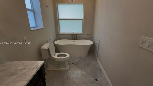 801 NE 17th St, Fort Lauderdale, FL 33305