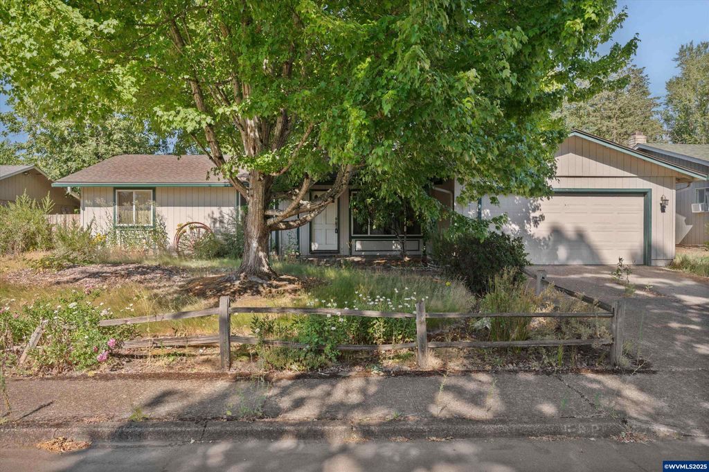 562 Wagon Road Dr SE, Salem, OR 97317