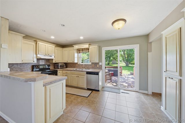 15678 W 101st Street S, Sapulpa, OK 74066