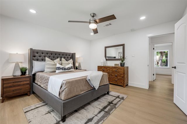 12208 Double Tree LN, Austin, TX 78750