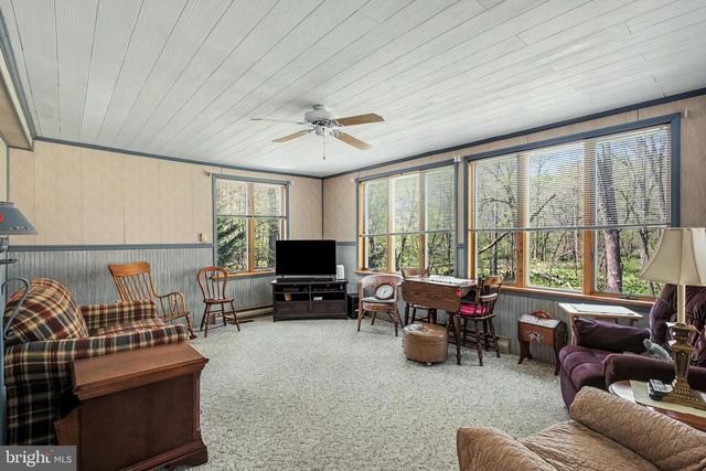 220 MAPLE AVE, Manheim, PA 17545