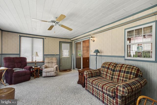 220 MAPLE AVE, Manheim, PA 17545