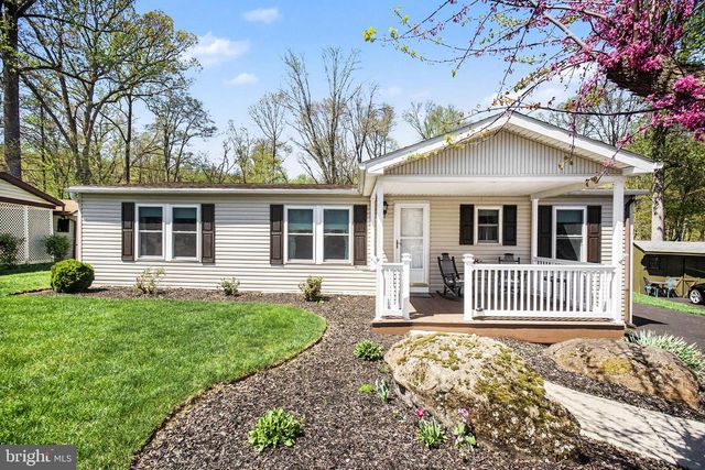 220 MAPLE AVE, Manheim, PA 17545