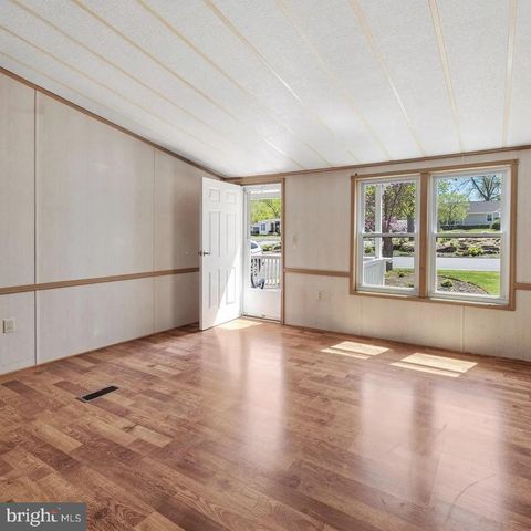 220 MAPLE AVE, Manheim, PA 17545