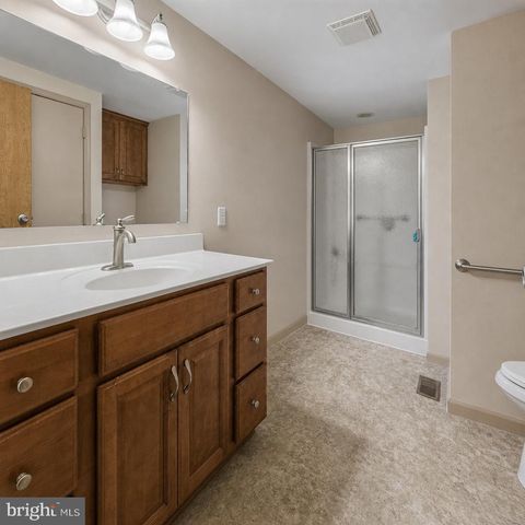 220 MAPLE AVE, Manheim, PA 17545