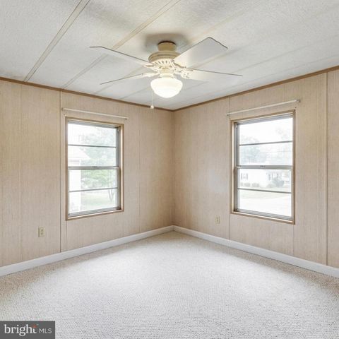 220 MAPLE AVE, Manheim, PA 17545