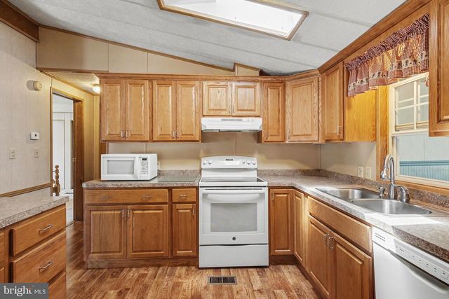 220 MAPLE AVE, Manheim, PA 17545