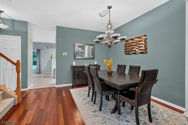 252 Ridge Dr, Pompton Lakes Boro, NJ 07442