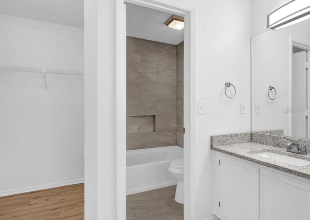 2585 GRASSY POINT DRIVE 211, Lake Mary, FL 32746