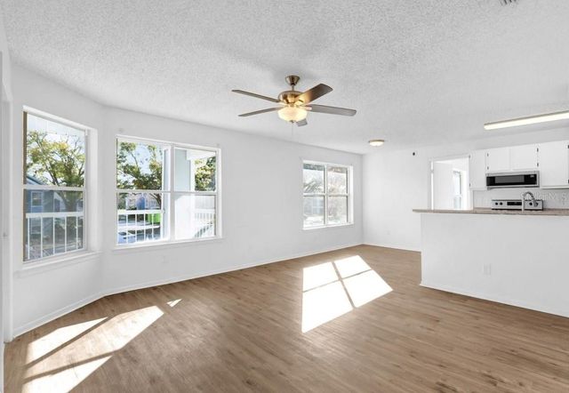 2585 GRASSY POINT DRIVE 211, Lake Mary, FL 32746