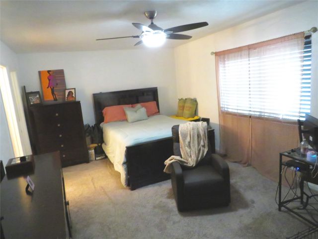 7218 Chinaberry Road, Dallas, TX 75249