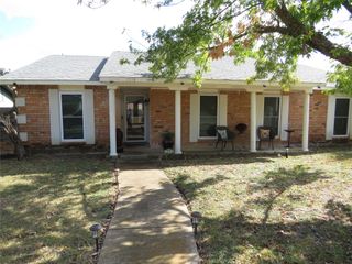 7218 Chinaberry Road, Dallas, TX 75249