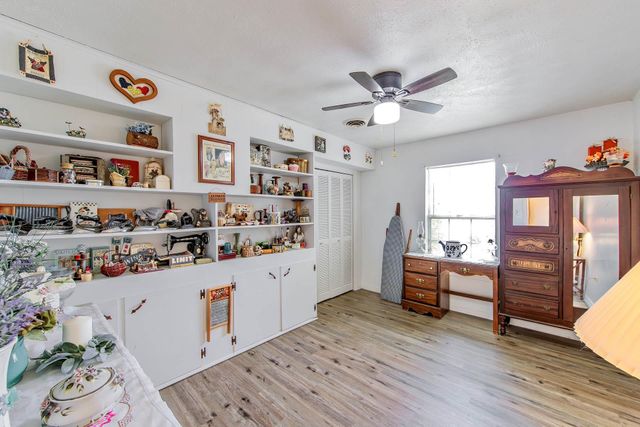 126 Kellie Dr, Houma, LA 70360