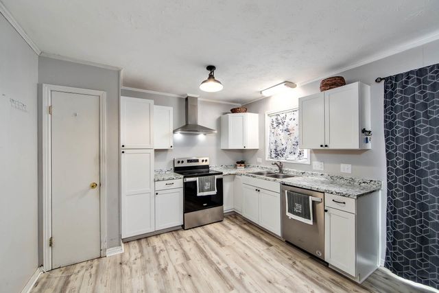 126 Kellie Dr, Houma, LA 70360