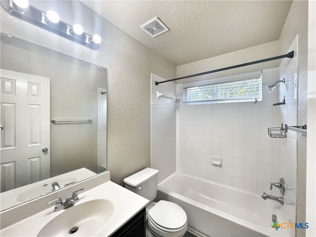 655 Tom Kemp Drive, New Braunfels, TX 78130