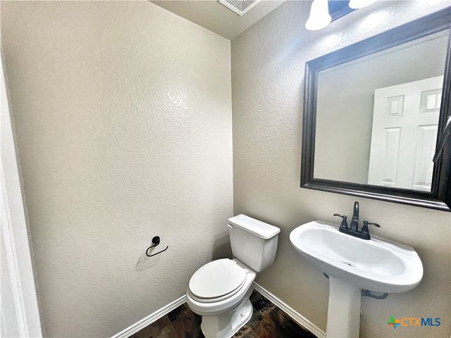 655 Tom Kemp Drive, New Braunfels, TX 78130