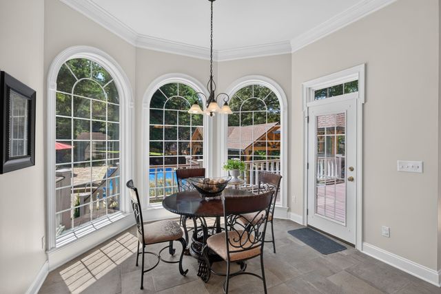 25 W Laurel Ave, Mcminnville, TN 37110