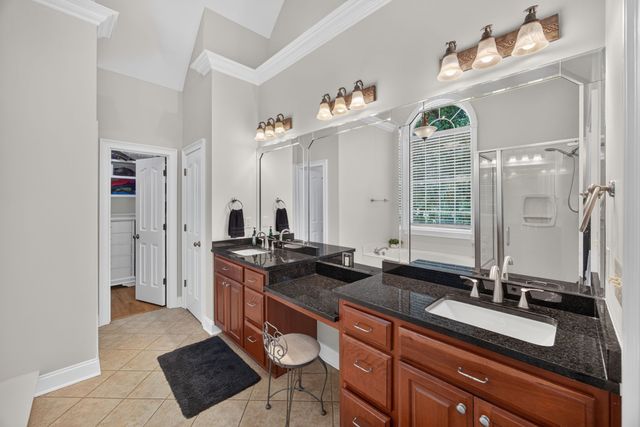 25 W Laurel Ave, Mcminnville, TN 37110