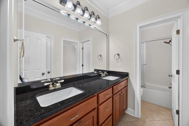 25 W Laurel Ave, Mcminnville, TN 37110