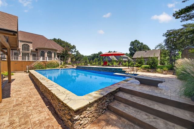 25 W Laurel Ave, Mcminnville, TN 37110