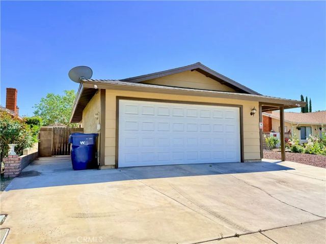 606 E Avenue J9, Lancaster, CA 93535
