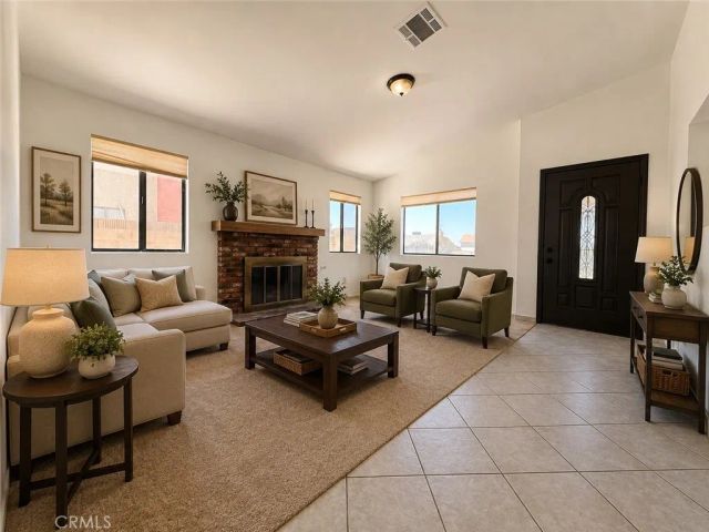 606 E Avenue J9, Lancaster, CA 93535