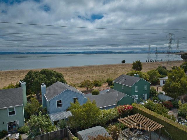 3 Bay Landing, San Mateo, CA 94401