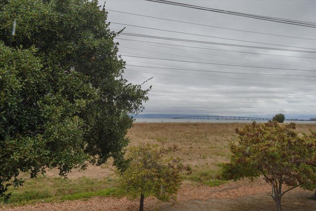 3 Bay Landing, San Mateo, CA 94401